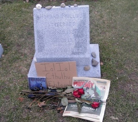 providence lovecraft grave