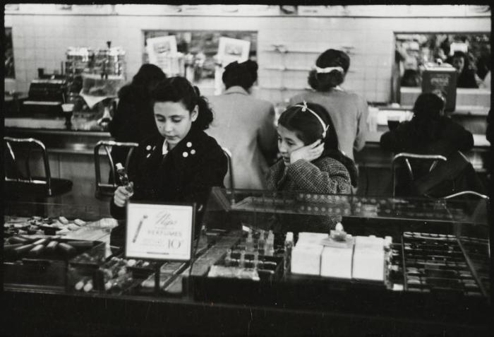 S Kubrick for Look 1947 MNY287533